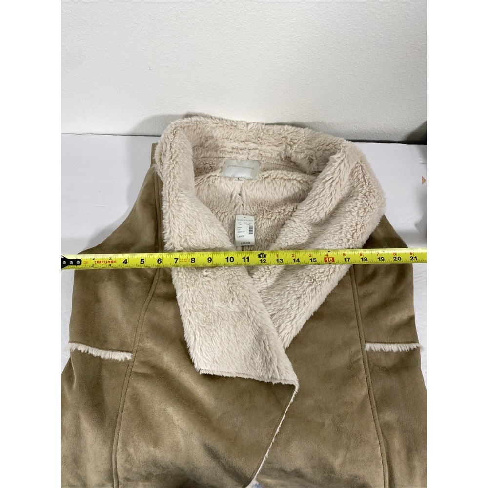 Maurices Faux Fur/suede Vest L NWT Open Front Z1 MSRP 59.00 - Picture 4 of 6